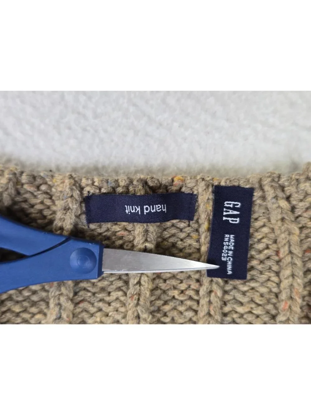 Gap Hand Knit Winter Scarf Beige 77